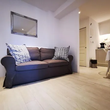 Romantic - 4 Stars Apartment